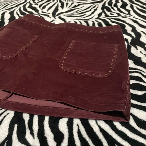 Abercombie and fitch burgundy fall autumn mini skirt Gypsy studded size 4 - Picture 3 of 9